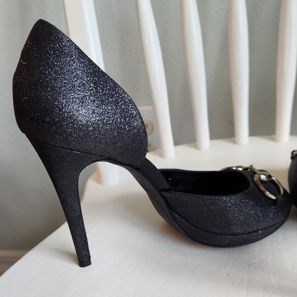 Gucci black shimmery pumps 37 1/2 US 7.5 - Picture 8 of 12